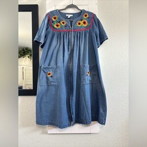 Go Softly Patio PL Women’s dress Sunflower Embroidered Petite